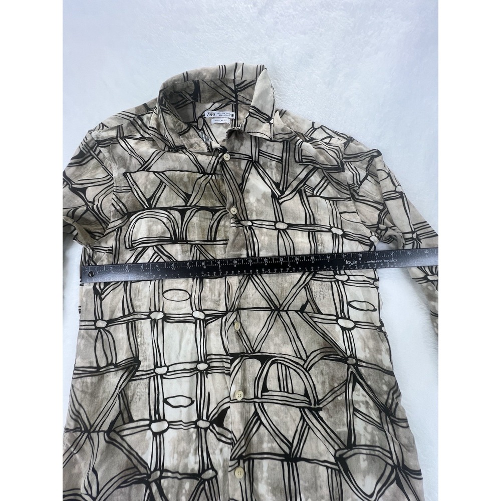 Zara Men's Geometric Print Regular‎ Fit Long Sleeve Sz Small Tan/Black Viscose - Picture 5 of 8